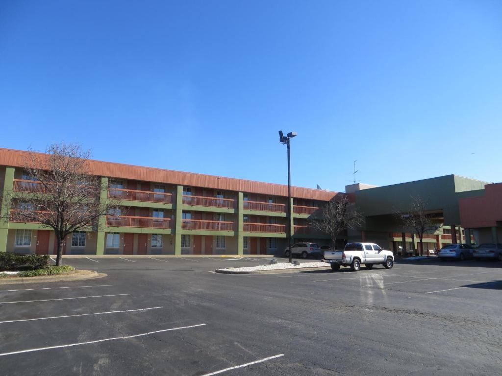 Super 8 By Wyndham Little Rock/Otter Creek Exterior foto